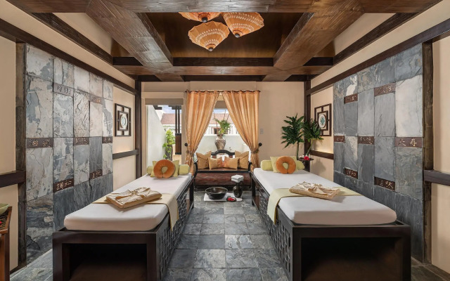 Henann Regency Resort & Spa