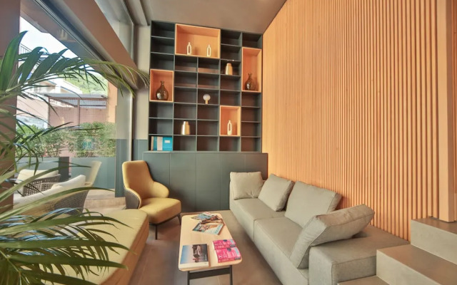 Boutique Hotel Shell