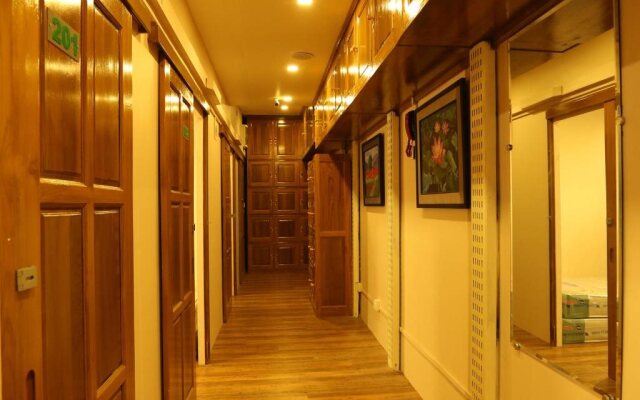 Hostel H Way