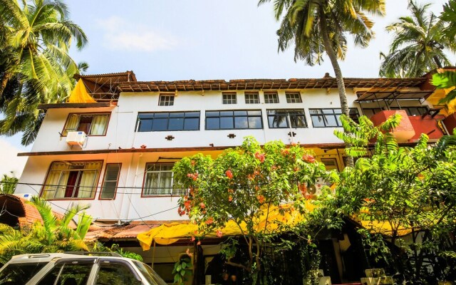 OYO 18855 Hotel Pete's Hideaway