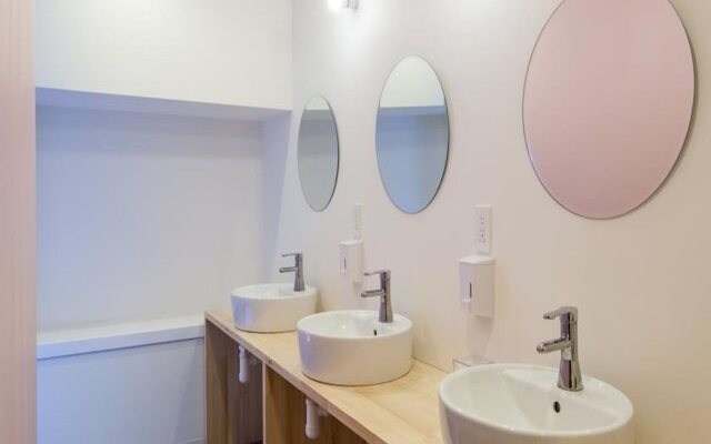 Beehive Hostel Osaka