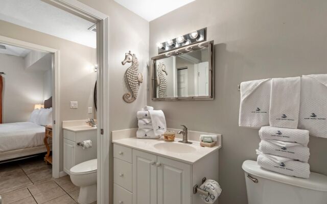 Windemere 904 with Pool Side Cabana