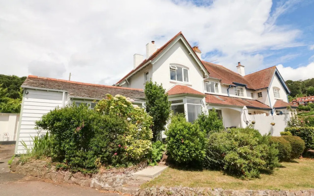 2 Moorlands