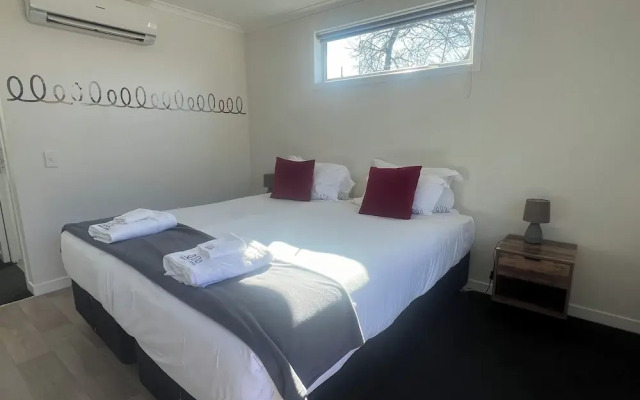 Podium Lodge