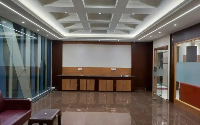 Royal Rooms and Banquet