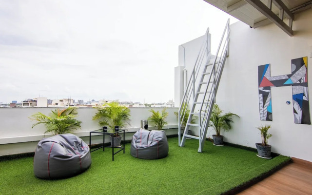 Housr 43 Gachibowli Near DLF Cybercity