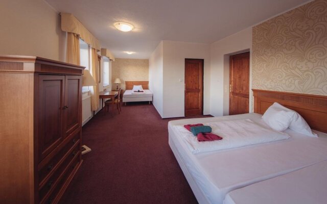 Hotel Pomezí