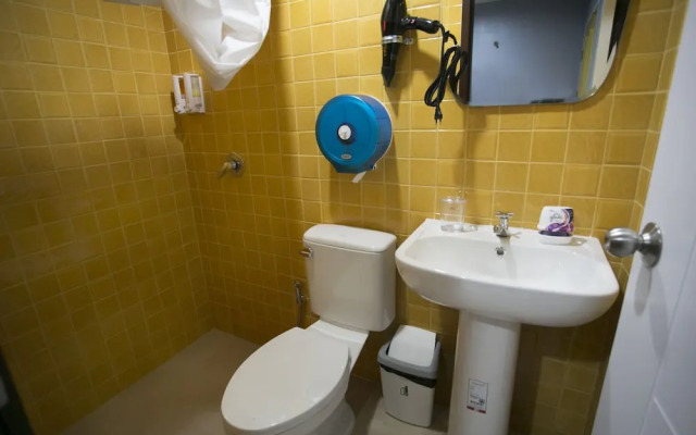 The Rooftop Residence Hostel