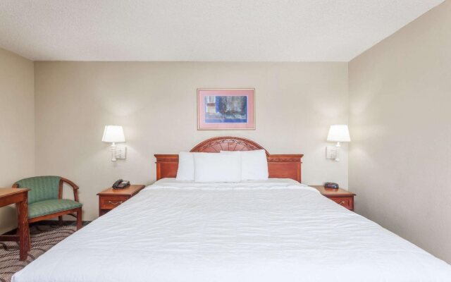 Travelodge by Wyndham Victorville