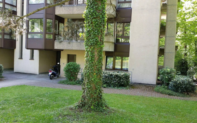 Max Aviation Villa & Apartments