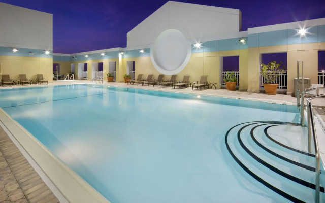 Sheraton® Suites Fort Lauderdale West