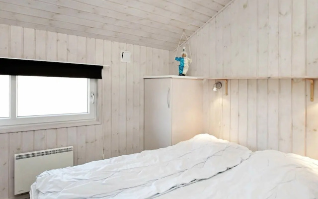 Cozy Holiday Home in Henne Jutland With Indoor Whirlpool