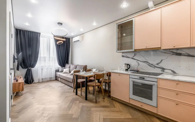 Sunday apartment on Alexandrovskaya St., 4