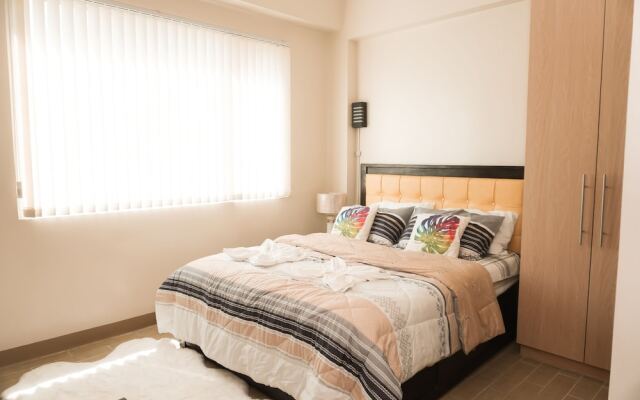 Comfy Studio UnitL OneMadison35