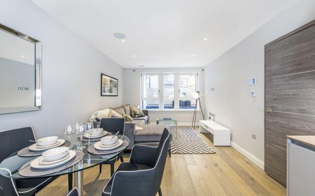 Lux St James Apartment Central London with WIFI - by City Stay London