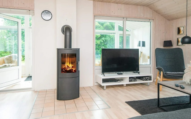 6 Person Holiday Home in Hemmet