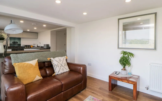 Riverview @ 1 Brunel View