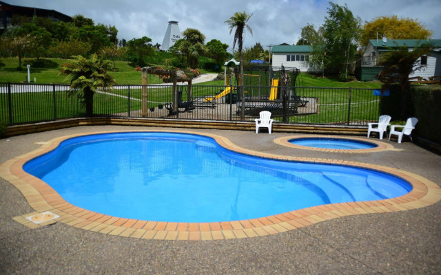 Waitomo Top 10 Holiday Park