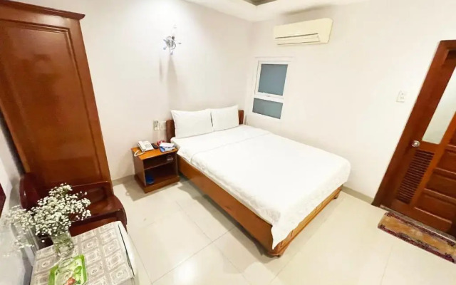 Nang Bien Hotel