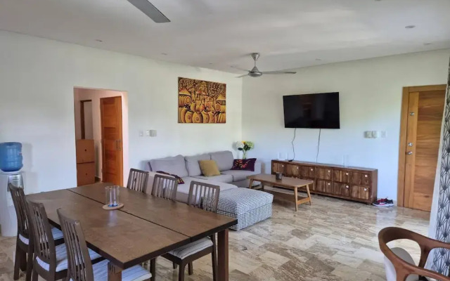 Large 3-bedroom Apartment