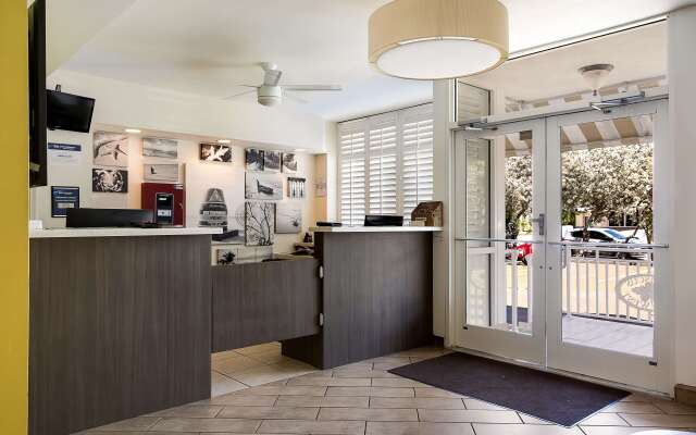 Best Western Plus Hibiscus Mtl