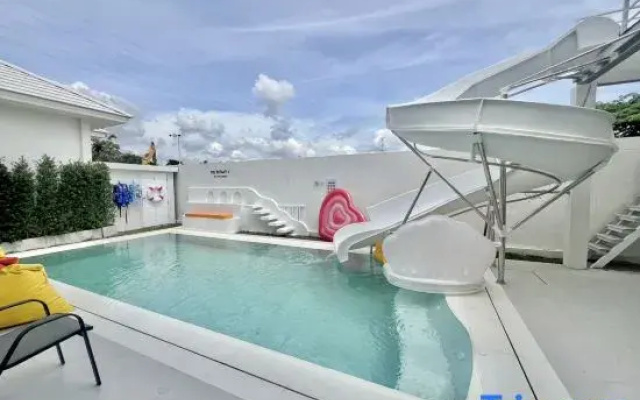 The Botany Pool Villa