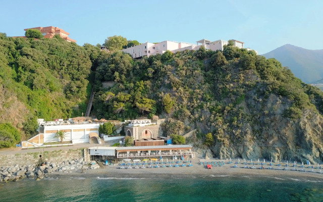 Hotel Punta San Martino