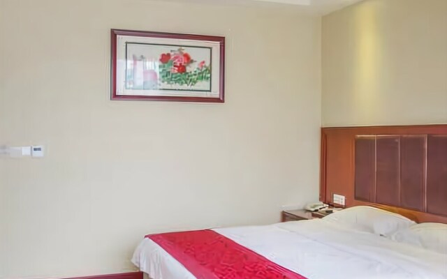 Yading Yizhan Hotel