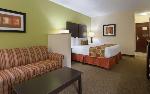 Best Western Plus Huntersville Inn & Suites Near Lake Norman