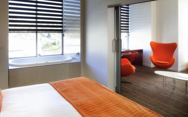 Mantra Charles Hotel Launceston