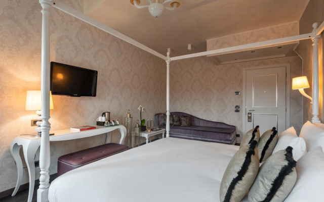 Carnival Palace Hotel