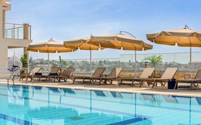 Sanders Seaview Paphos