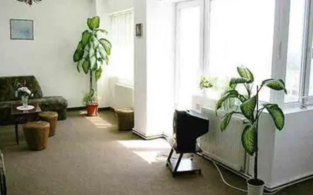 Maris Apartments