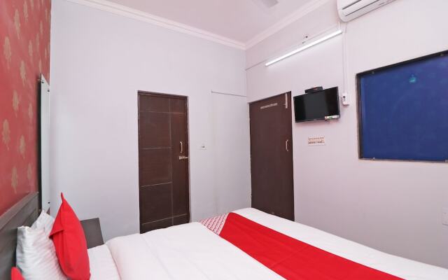 OYO 43997 Hotel Aashiyanaa Palace