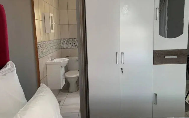 Room in B&B - Beach View, En-suite Bedroom4