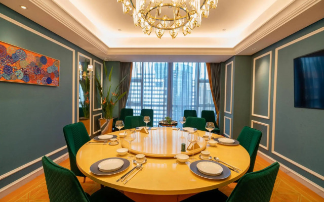 Modern Classic Hotel