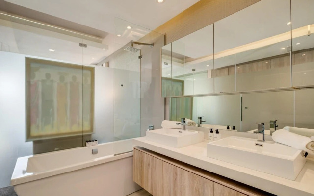 Elegant Apartment at the Waterclub Amani Views