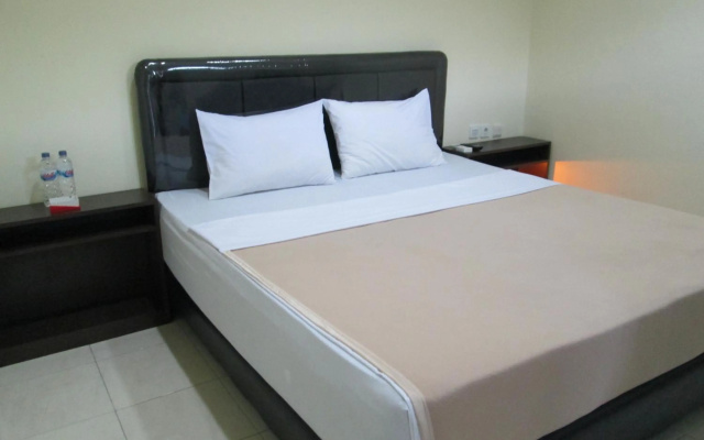 Mahkota Hotel Genteng