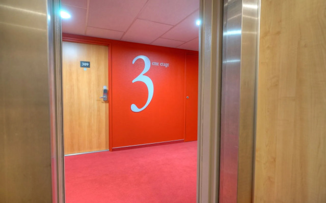 B&B HOTEL Saint-Etienne Monthieu