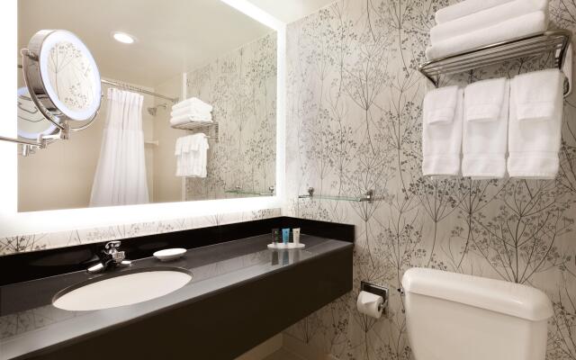 Crowne Plaza Crystal City-Washington, D.C., an IHG Hotel