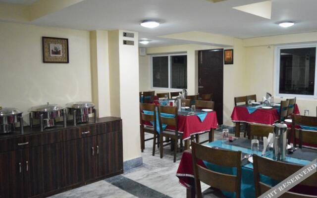 Hotel Golden Wind Horse