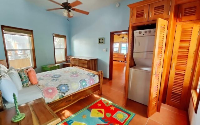 Casa De Bonita 4 Bedroom Home by RedAwning