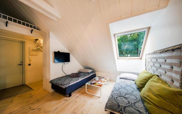 Apple 9 Apartment