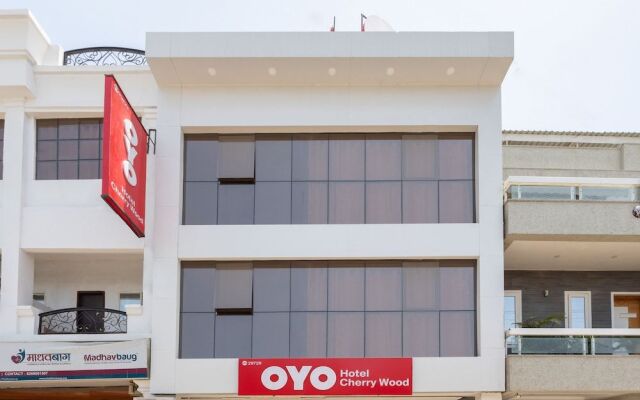 OYO 29729 Hotel Cherry Wood