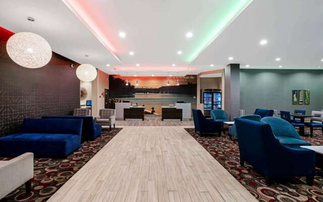 La Quinta Inn & Suites by Wyndham Tuscaloosa University