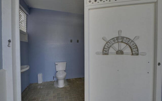 Paradise Pointe - Gorgeous 4 BR home with pool by RedAwning