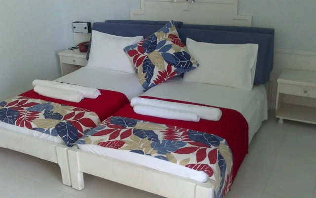 Golden Star Hotel - Adults Only (+16)