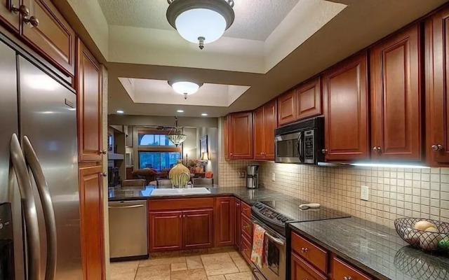 Continental Gardens By Signature Vacation Rentals