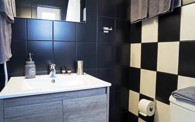 Athens Edition Guesthouse