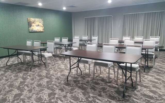 Best Western Plus Wayland Hotel